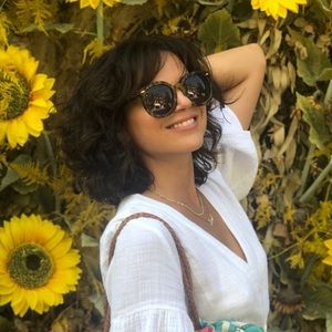 Meet your Posher, Jada